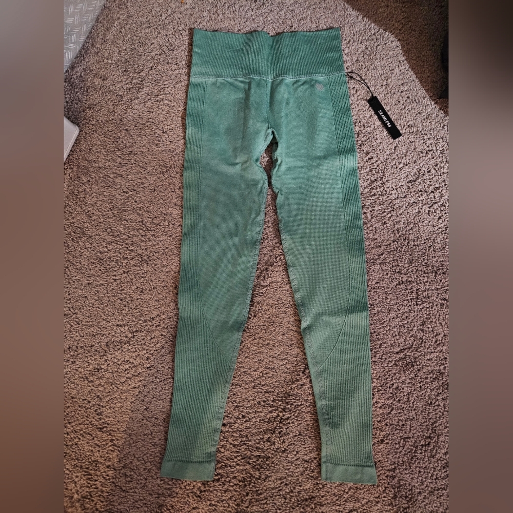 Green Seamless Leggings
